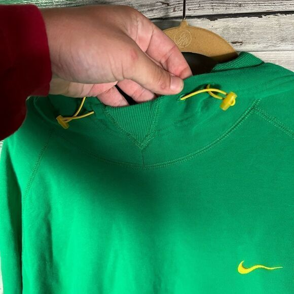 Vintage Nike Hoodie - Picture 7 of 10